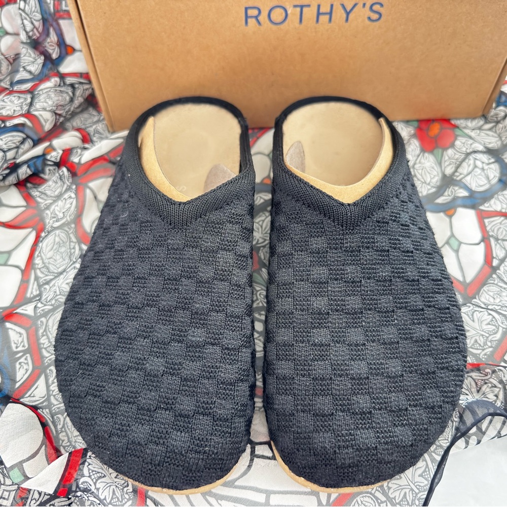 Rothy's The Hemp Clog Slip-On Shoes
Black Size 7